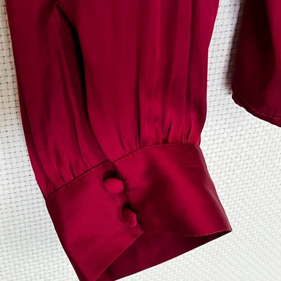 Paige Women’s Ceres Keyhole Blouse Lightweight Silky Knit Mulberry Sz Medium - Picture 2 of 13